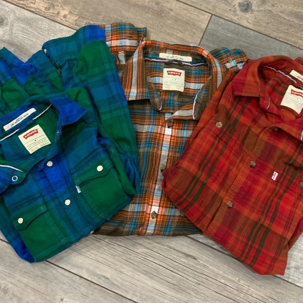 Levi’s Flannel Bundle - image 1